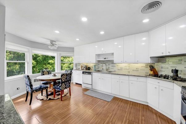 Dining room, Interior, Kitchen, Recessed Lighting, Wood Texture Flooring