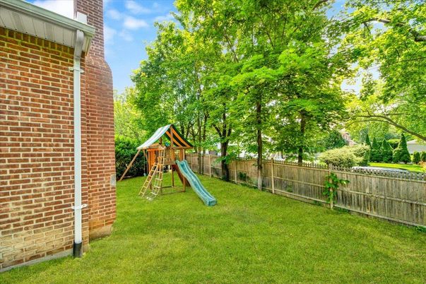 Backyard, Exterior, Playground