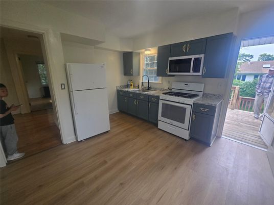 Interior, Kitchen, Wood Texture Flooring