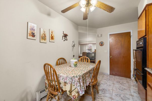 Dining room, Interior