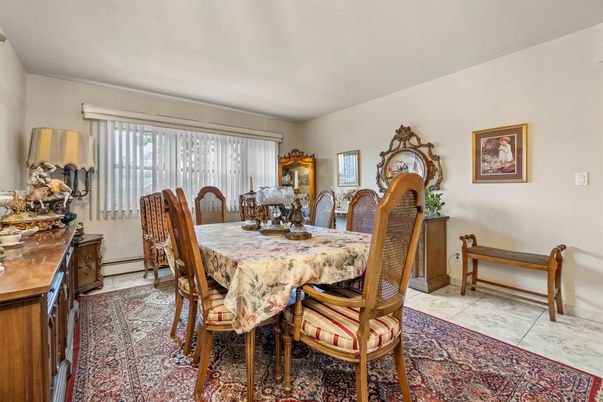 Dining room, Interior, Marble