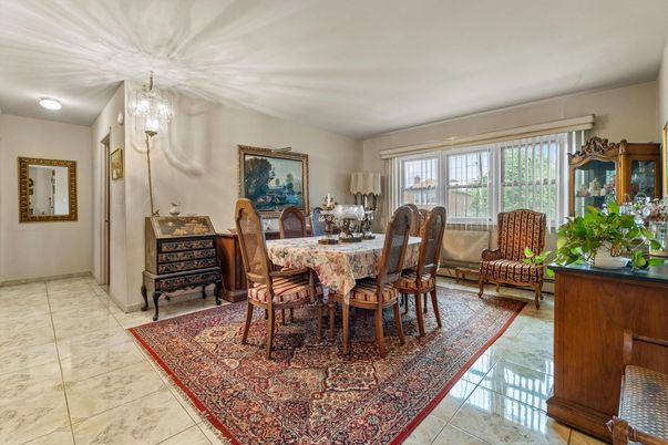 Chandelier, Dining room, Interior