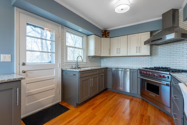 Interior, Kitchen, Stainless Steel Appliances, Wood Texture Flooring