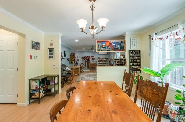 Chandelier, Dining room, Interior, Recessed Lighting, Wood Texture Flooring