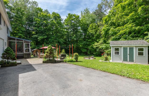 Backyard, Exterior
