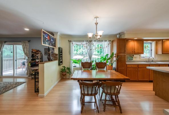 Chandelier, Dining room, Interior, Kitchen, Recessed Lighting, Wood Texture Flooring