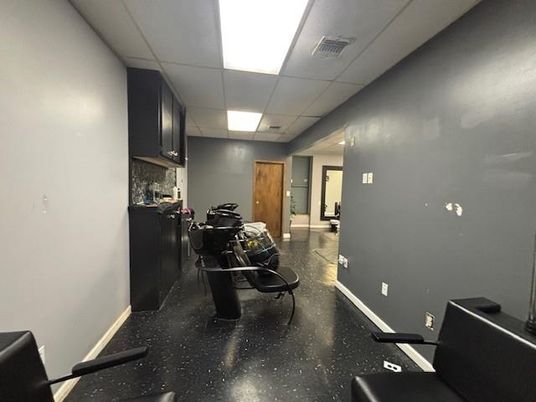 Fitness Equipment, Interior, Recessed Lighting