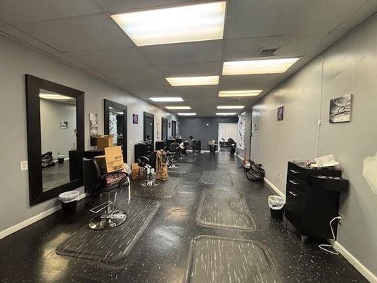 Fitness Equipment, Interior, Recessed Lighting