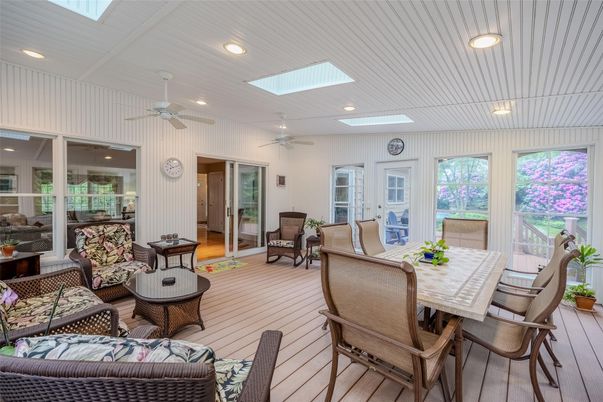 Dining room, Interior, Living room, Recessed Lighting