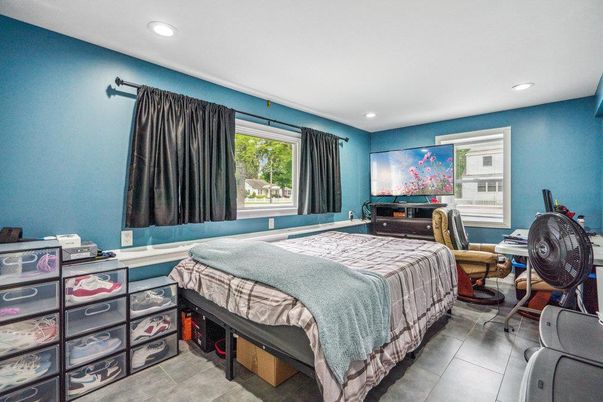 Bedroom, Interior, Recessed Lighting