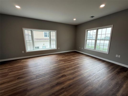 Empty room, Interior, Recessed Lighting, Wood Texture Flooring
