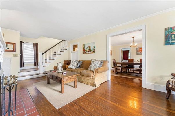 Chandelier, Dining room, Interior, Living room, Wood Texture Flooring