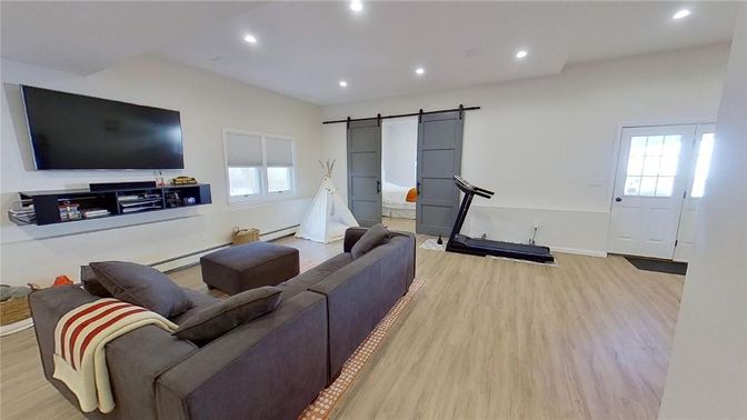 Fitness Equipment, Interior, Living room, Recessed Lighting, Wood Texture Flooring