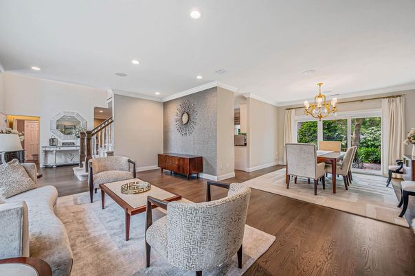 Chandelier, Dining room, Interior, Living room, Recessed Lighting, Wood Texture Flooring