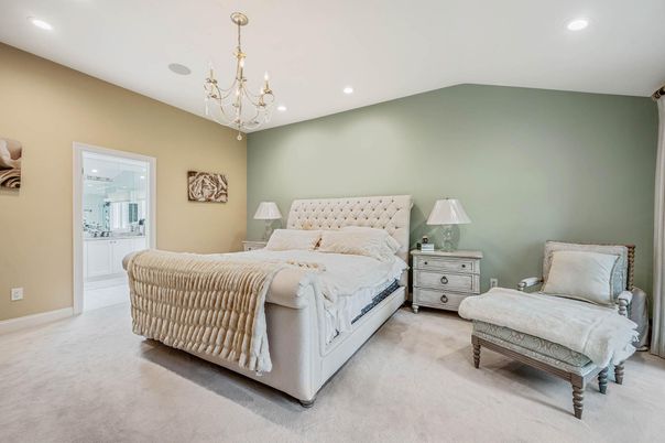 Bedroom, Chandelier, Interior, Recessed Lighting