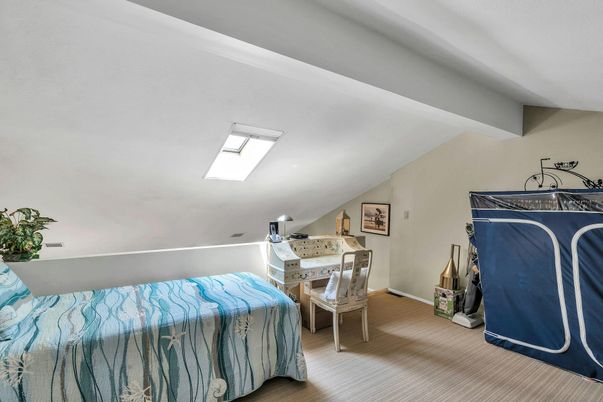 Bedroom, Interior, Piano