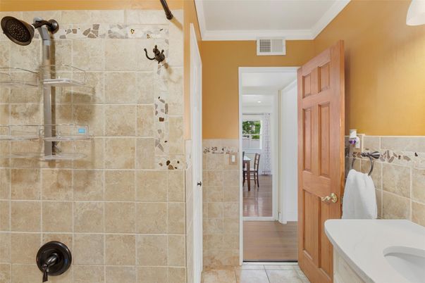 Bathroom, Interior, Recessed Lighting, Wood Texture Flooring