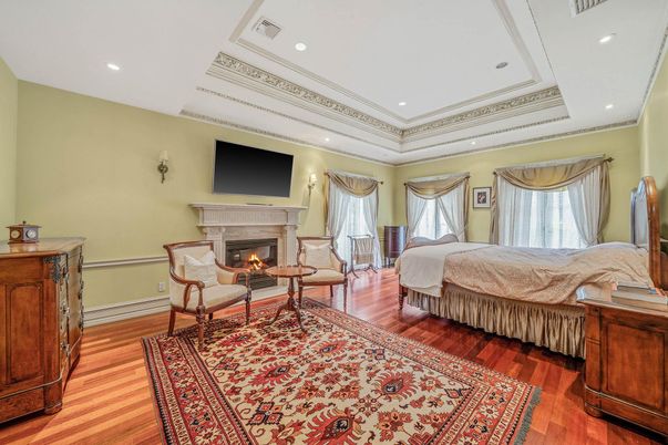 Bedroom, Fireplace, Interior, Recessed Lighting, Wood Texture Flooring