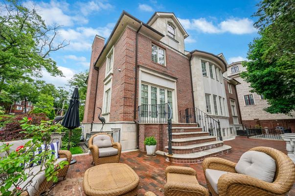 Exterior, Facade, Brick Facade, Rowhouse