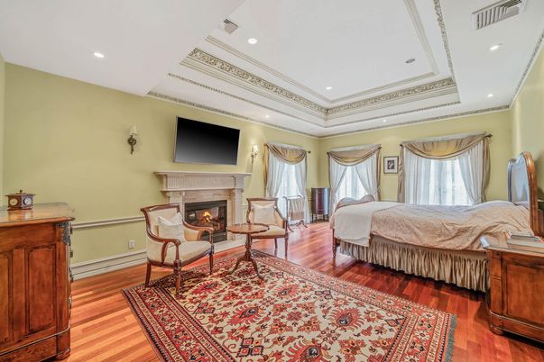 Bedroom, Fireplace, Interior, Recessed Lighting, Wood Texture Flooring