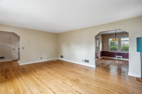 Empty room, Interior, Pendant Lights, Wood Texture Flooring