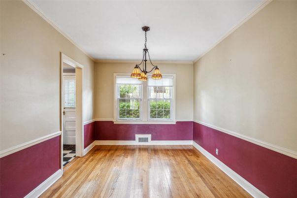 Empty room, Interior, Pendant Lights, Wood Texture Flooring