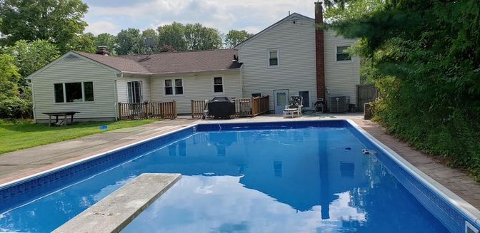 Exterior, Pool