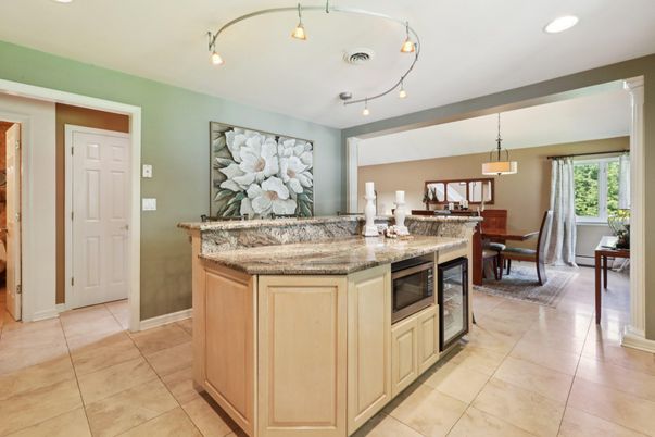 Dining room, Interior, Pendant Lights, Recessed Lighting