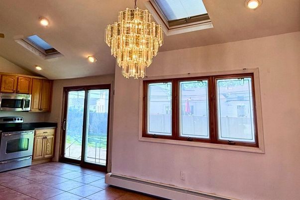 Chandelier, Interior, Kitchen, Recessed Lighting, Stainless Steel Appliances