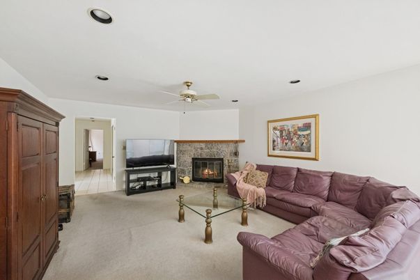 Fireplace, Interior, Living room, Recessed Lighting