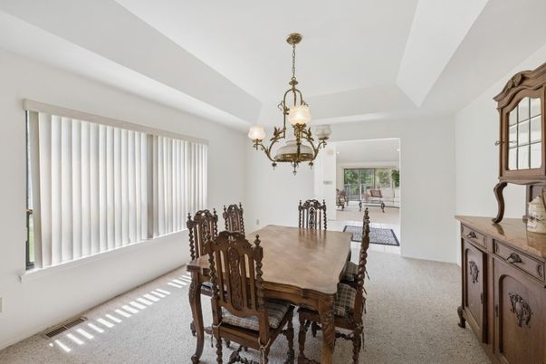 Chandelier, Dining room, Interior
