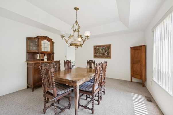 Chandelier, Dining room, Interior