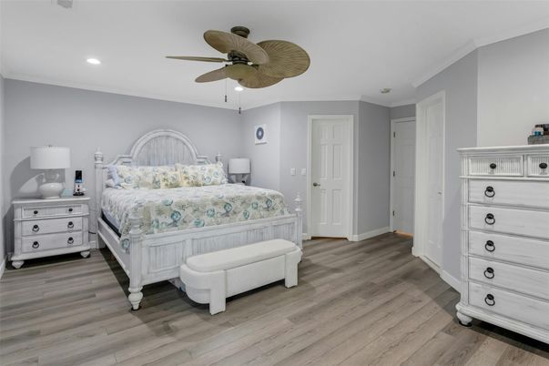 Bedroom, Interior, Recessed Lighting, Wood Texture Flooring