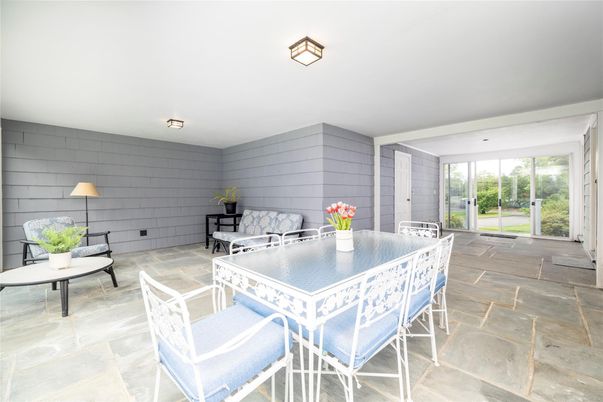Dining room, Interior