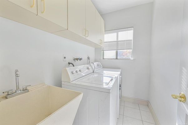 Interior, Washer