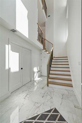 Interior, Marble