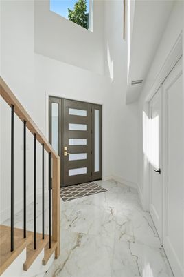 Interior, Marble