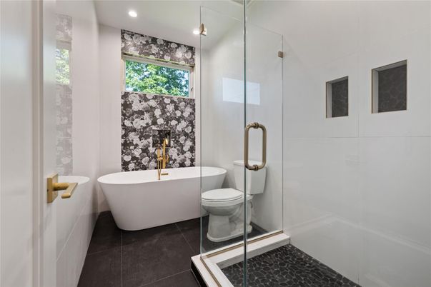Bathroom, Free Standing Baths, Glass Shower, Interior, Recessed Lighting