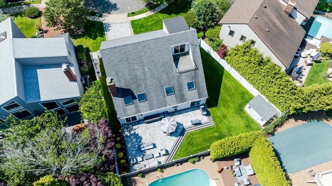 Exterior, Drone
