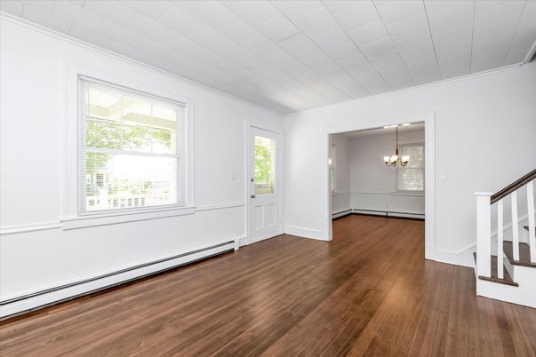 Chandelier, Empty room, Interior, Wood Texture Flooring