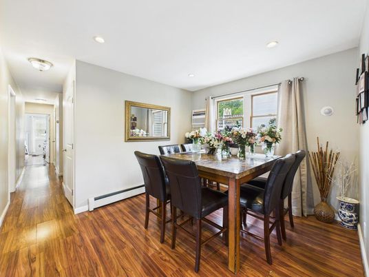 Dining room, Interior, Recessed Lighting, Wood Texture Flooring