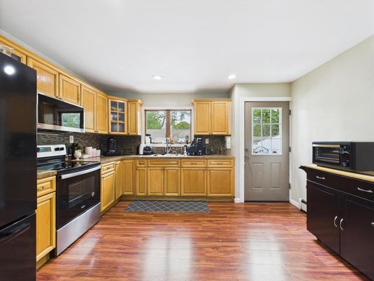 Interior, Kitchen, Recessed Lighting, Wood Texture Flooring