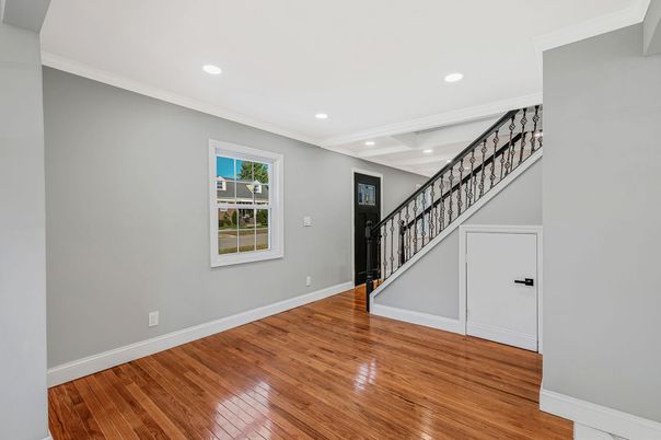 Empty room, Interior, Recessed Lighting, Wood Texture Flooring