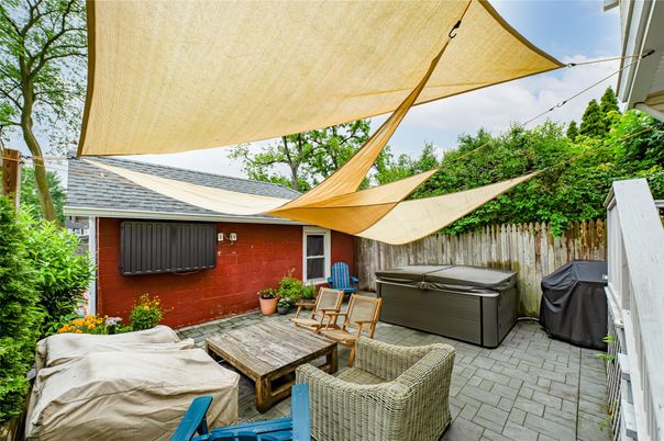 Exterior, Hot Tub