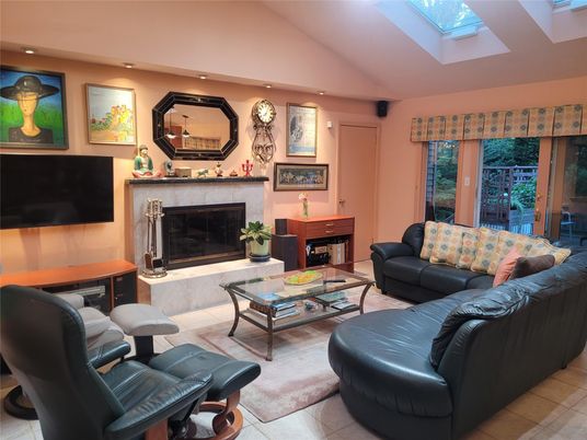 Fireplace, Interior, Living room, Recessed Lighting