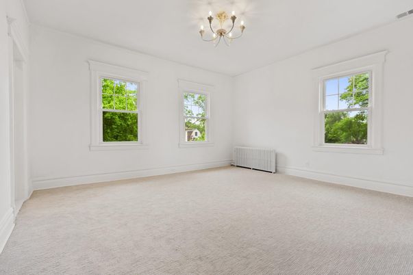 Chandelier, Empty room, Interior