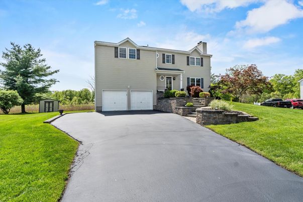 Attached, Exterior, Facade, Raised Ranch