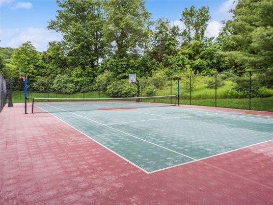 Exterior, Tennis Courts