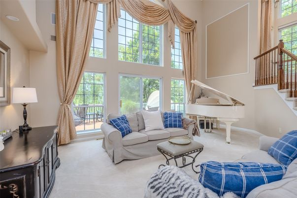Interior, Living room, Piano