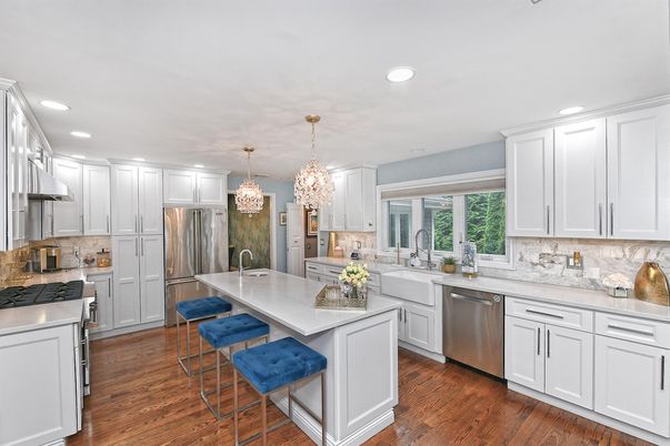Chandelier, Interior, Kitchen, Pendant Lights, Recessed Lighting, Stainless Steel Appliances, Wood Texture Flooring